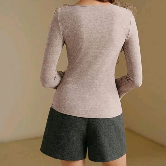 Women's Casual 3D Flower Embroidered T-Shirt, Autumn/Winter - Picture 2 of 4